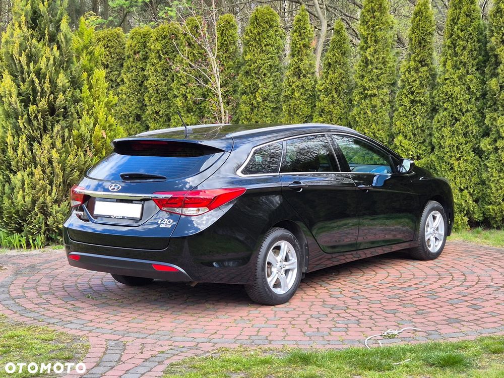Hyundai i40 Kombi blue 1.7 CRDi Trend - 24