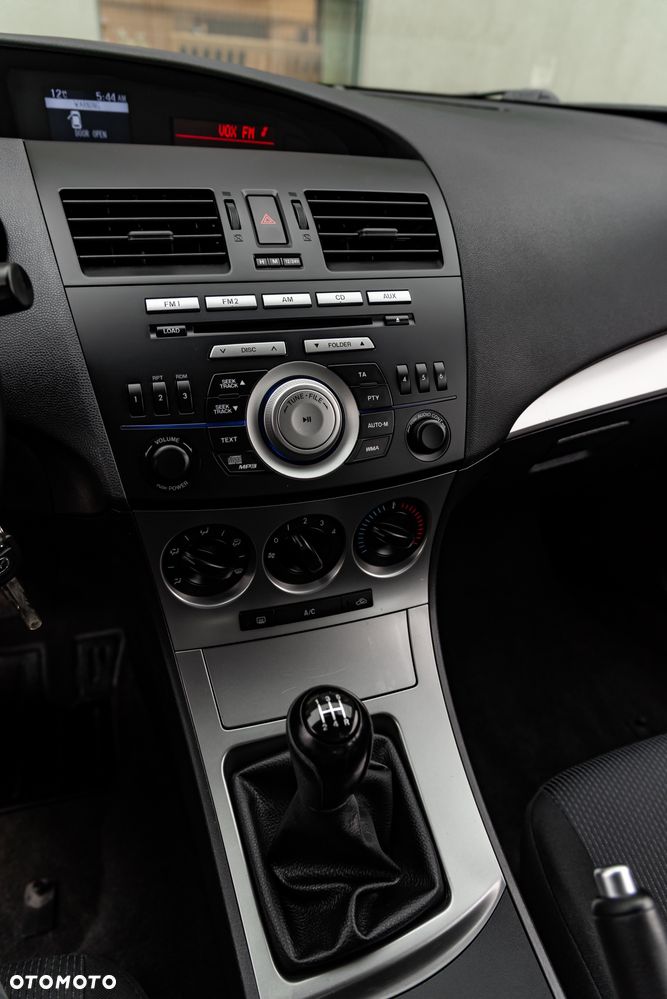 Mazda 3 1.6 Sport Comfort - 34