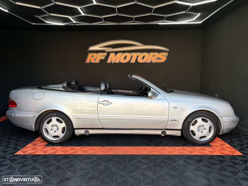 Mercedes-Benz CLK 230 - 22