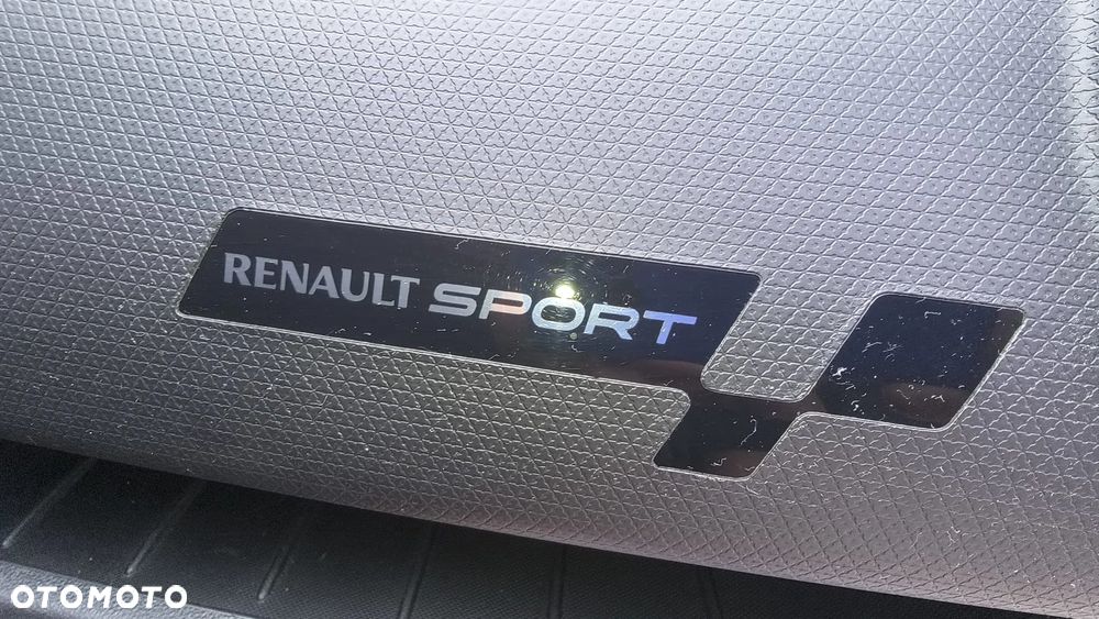 Renault Clio TCe 220 EDC R.S Trophy - 23