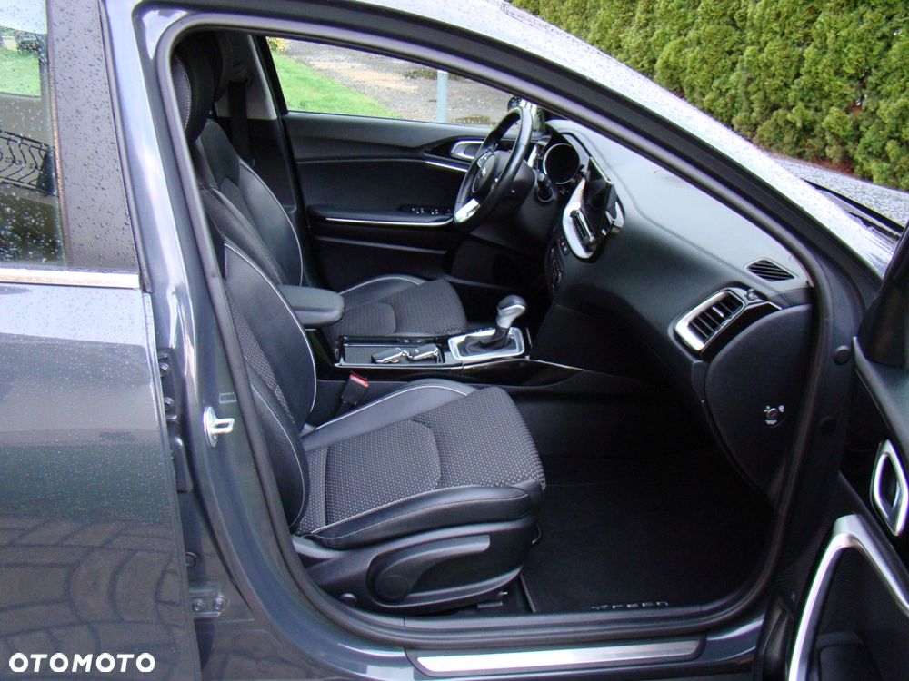 Kia XCeed 1.5 T-GDI OPF DCT7 JBL Sound Edition - 30