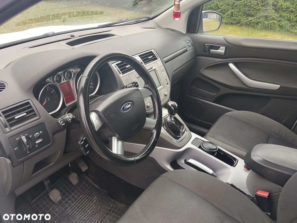 Ford Kuga 2.5 Titanium - 17