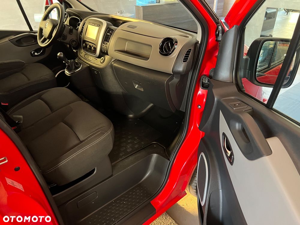 Renault Trafic - 26