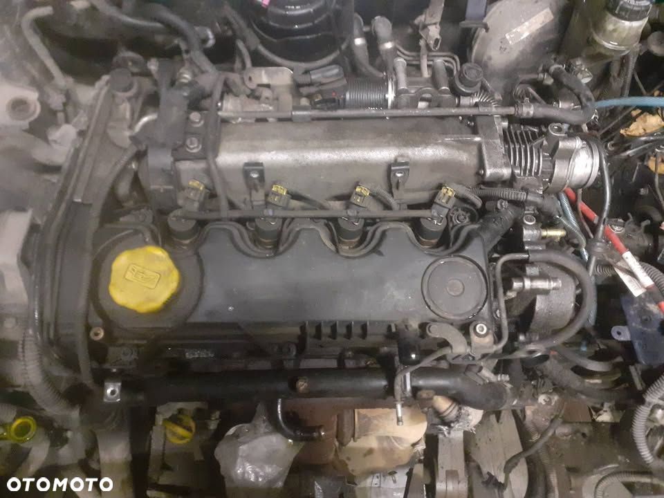 Opel Vectra C lift 1.9 CDTI na części silnik skrzynia wtryski wnętrze - 2