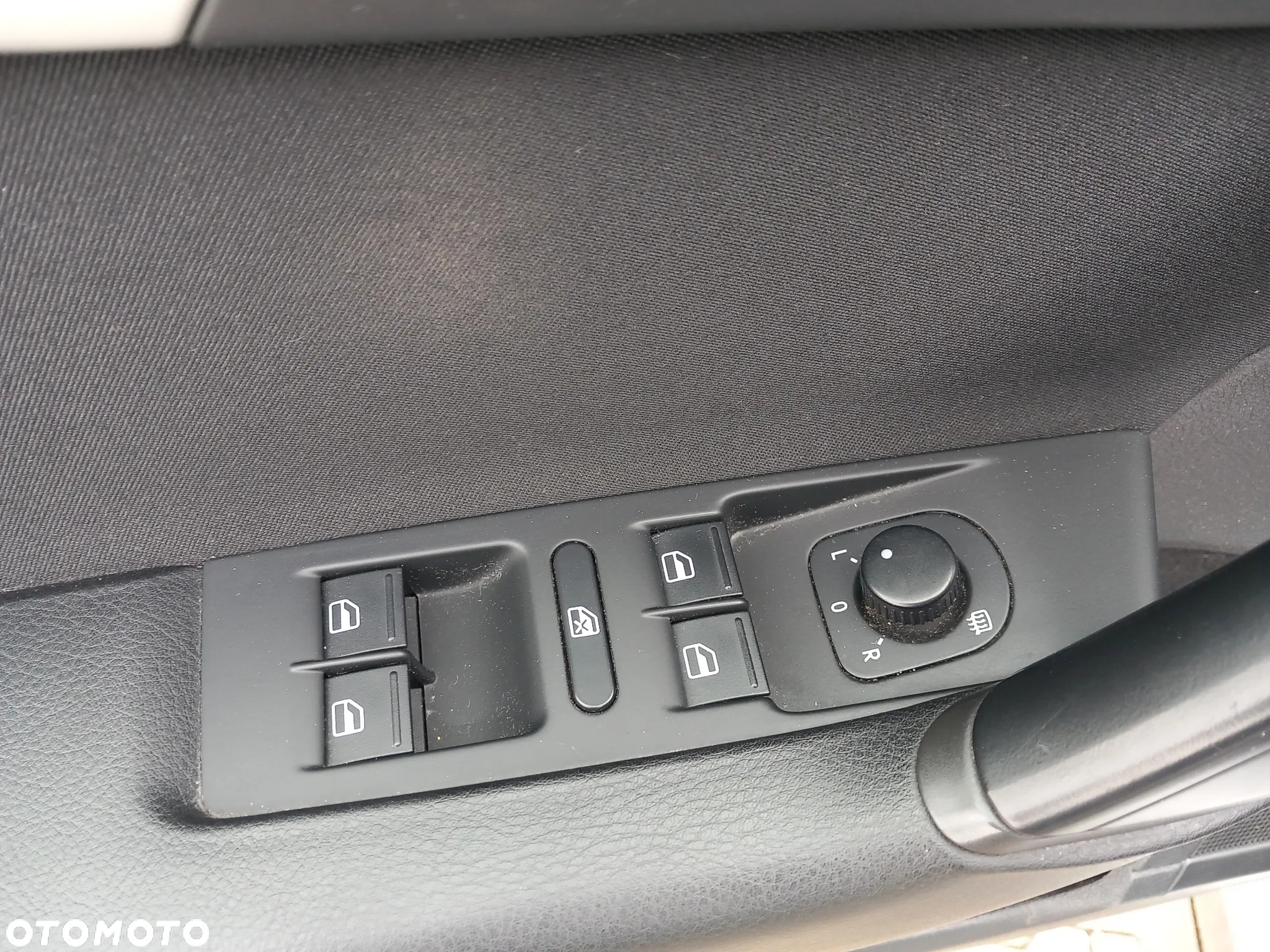 Volkswagen Passat 2.0 TDI Trendline - 21