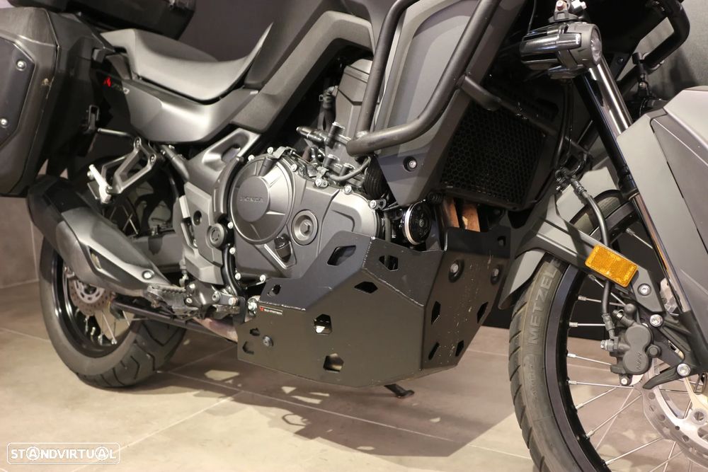 Honda Transalp 750 - 2