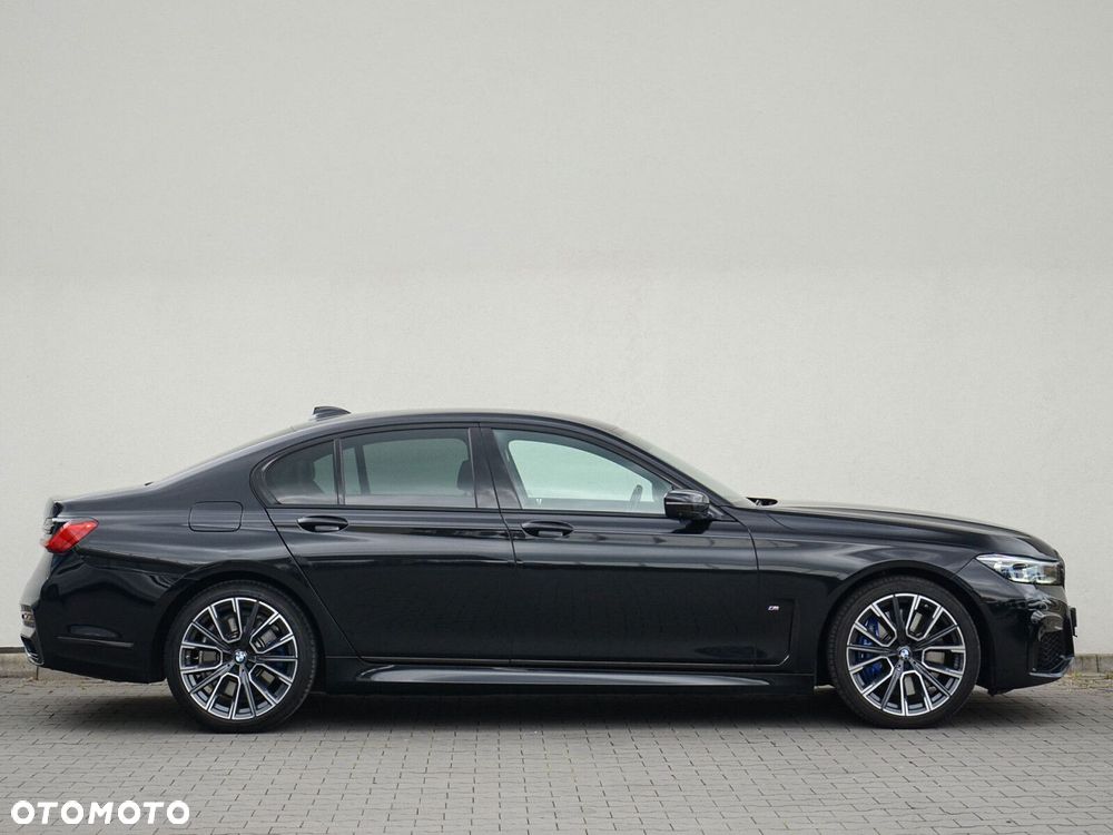 BMW Seria 7 730d xDrive mHEV sport - 12