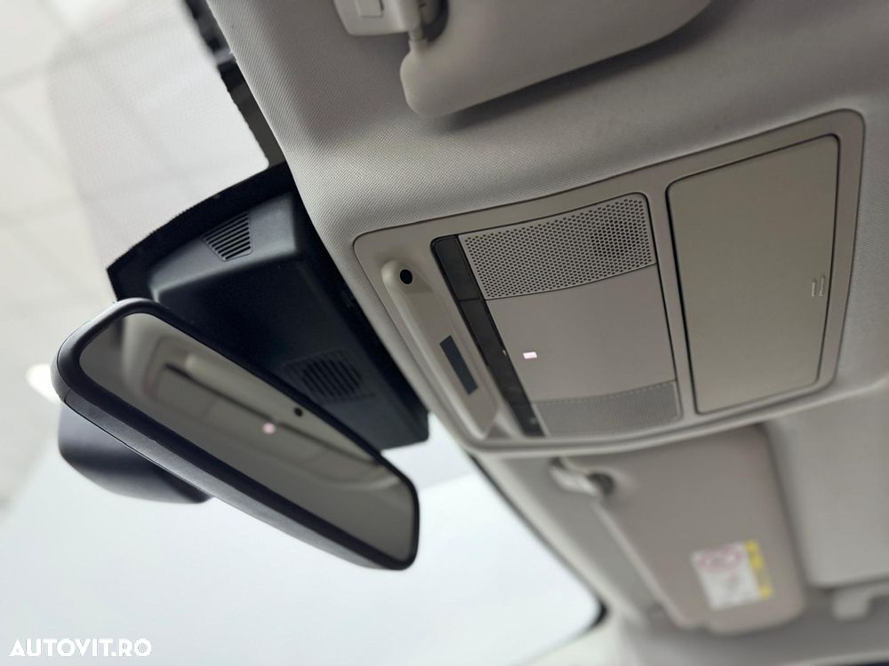 Jaguar XE 20d Aut. Portfolio - 33