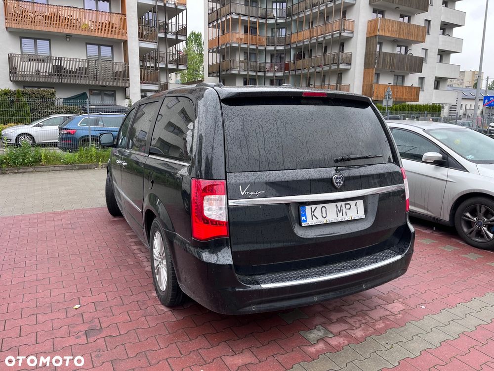 Lancia Voyager 3.6 Platinum - 3
