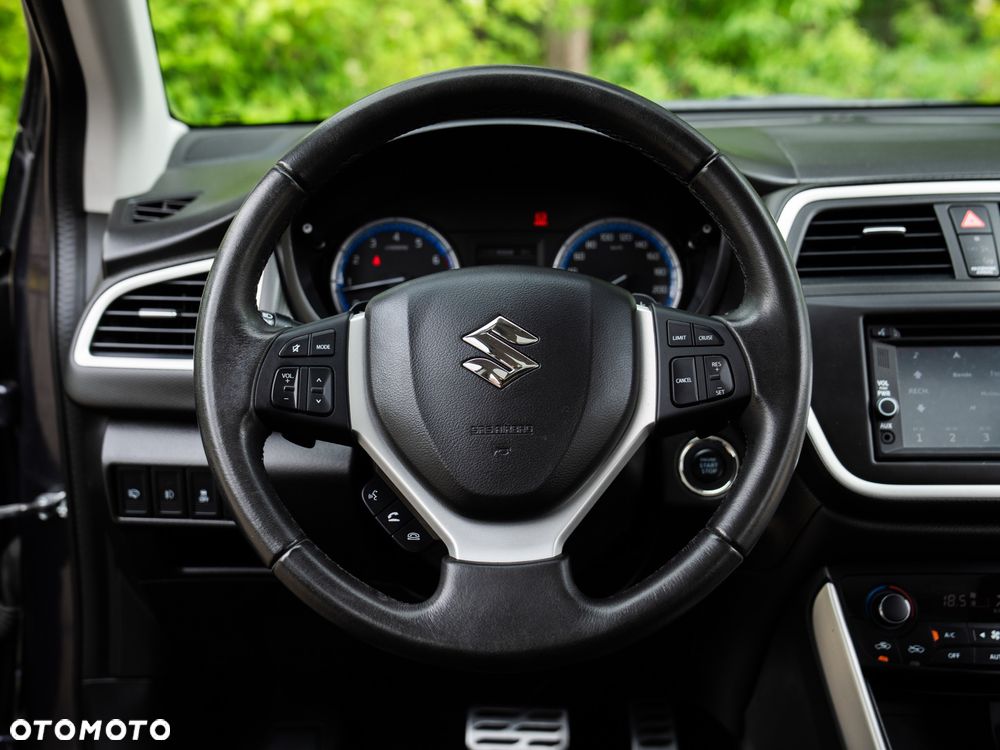 Suzuki SX4 S-Cross 1.6 Premium 4WD CVT - 34