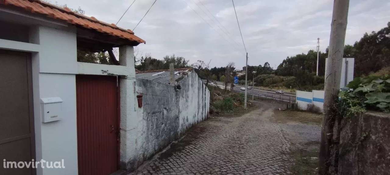 QUINTINHA COM CASA PARA REMODELAR EM S FELIX DA MARINHA - Grande imagem: 2/29