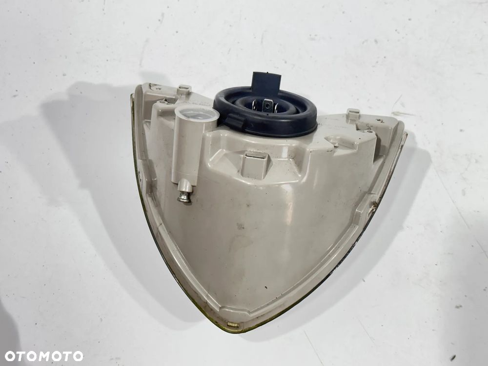 Lampa reflektor przód Piaggio Fly 13-19r. - 4