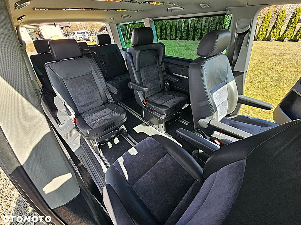 Volkswagen Multivan - 35