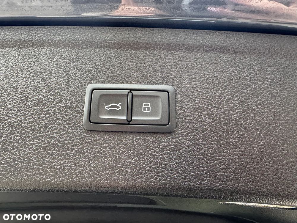 Audi Q5 2.0 TFSI Quattro Design S tronic - 27