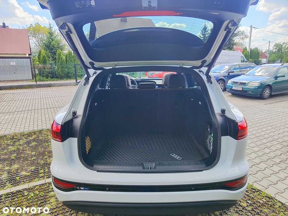 Audi Q6 e-tron - 6