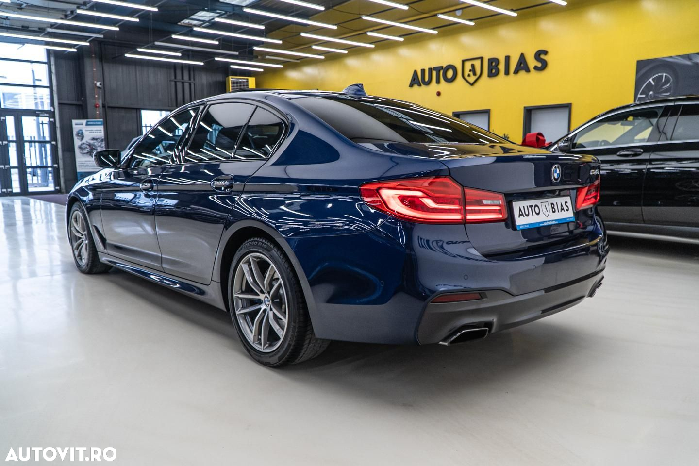 BMW Seria 5 540i AT - 5