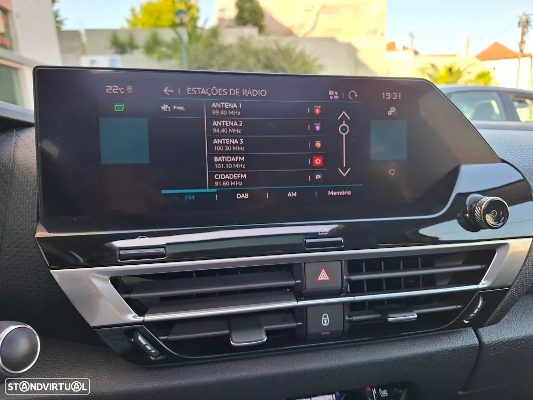Citroën C4 PureTech 130 Stop&Start EAT8 SHINE - 16
