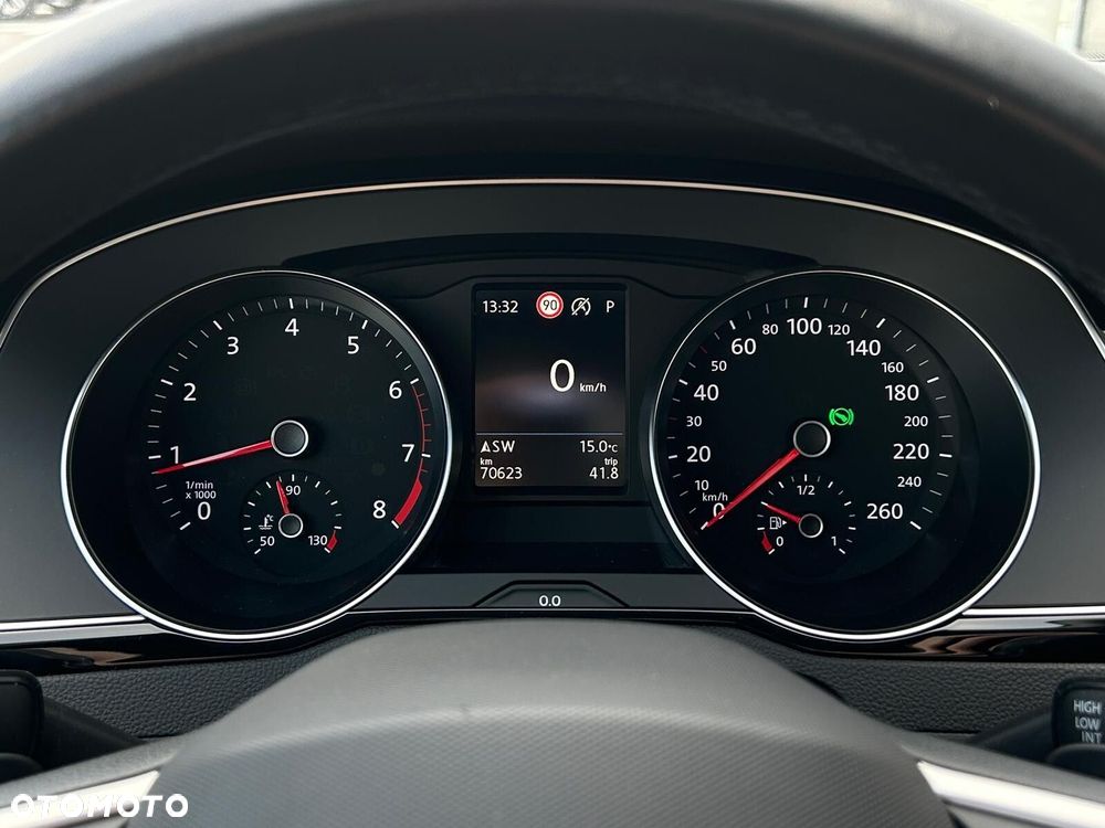 Volkswagen Passat 2.0 TSI Business DSG - 24