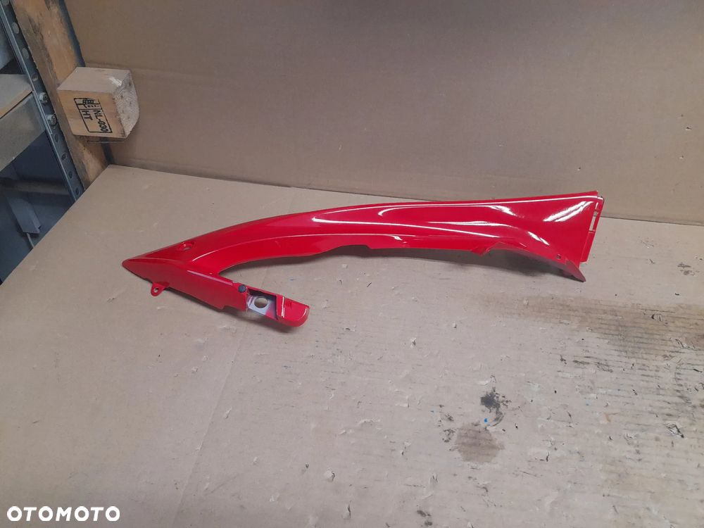 YAMAHA R6 RJ15 08-11 Owiewka prawa bok łyżwa