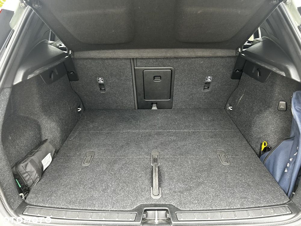 Volvo XC 40 - 17