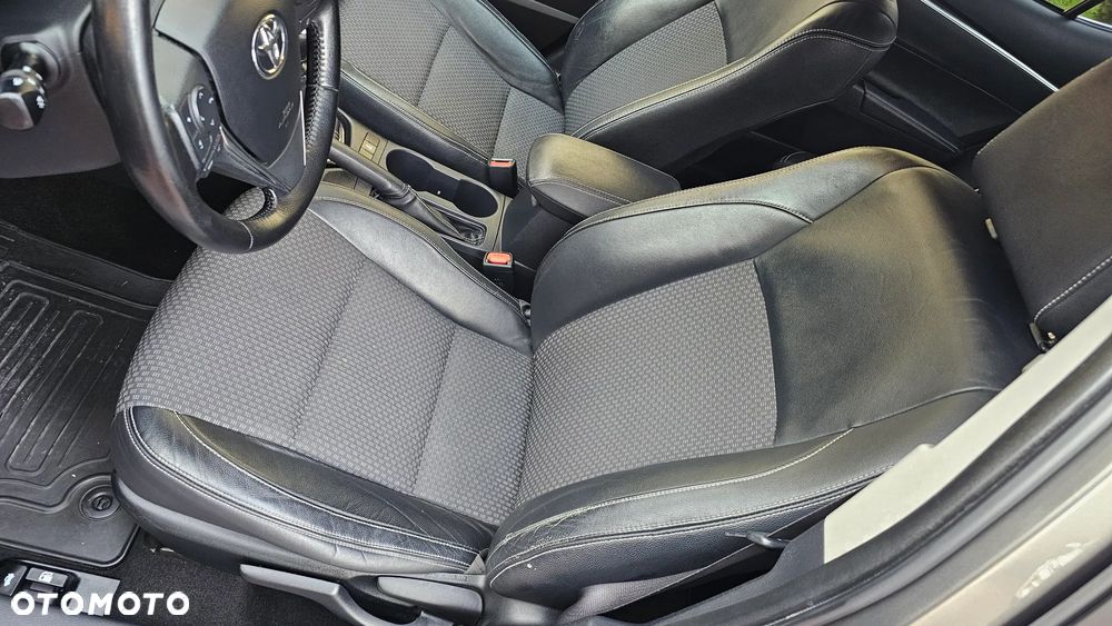 Toyota Corolla 1.6 Prestige EU6 - 32