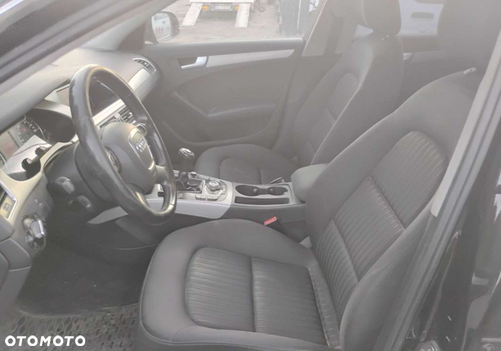 Audi A4 Avant - 8