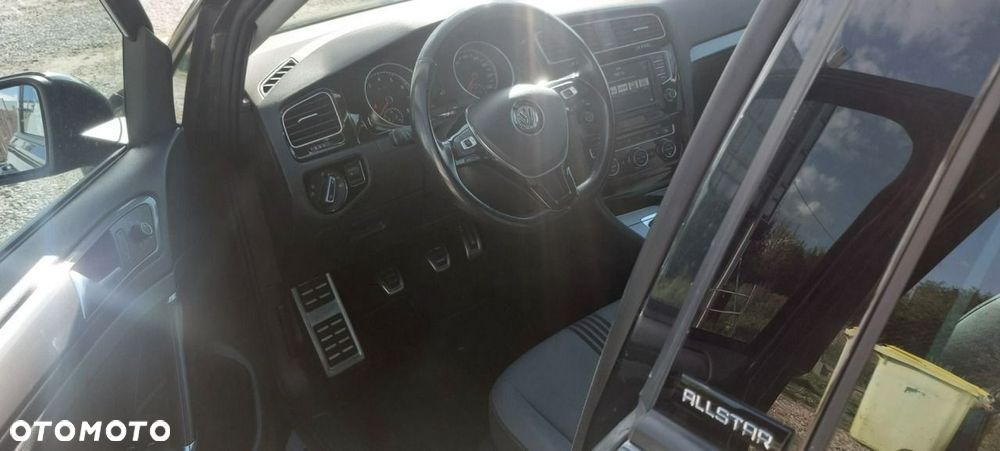 Volkswagen Golf 1.2 TSI BlueMotion Technology Allstar - 16