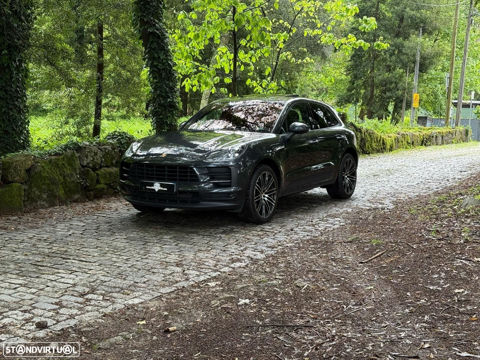 Porsche Macan Standard - 4