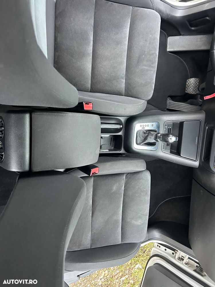 Volkswagen Golf Plus 1.6 TDI DPF DSG Highline - 17