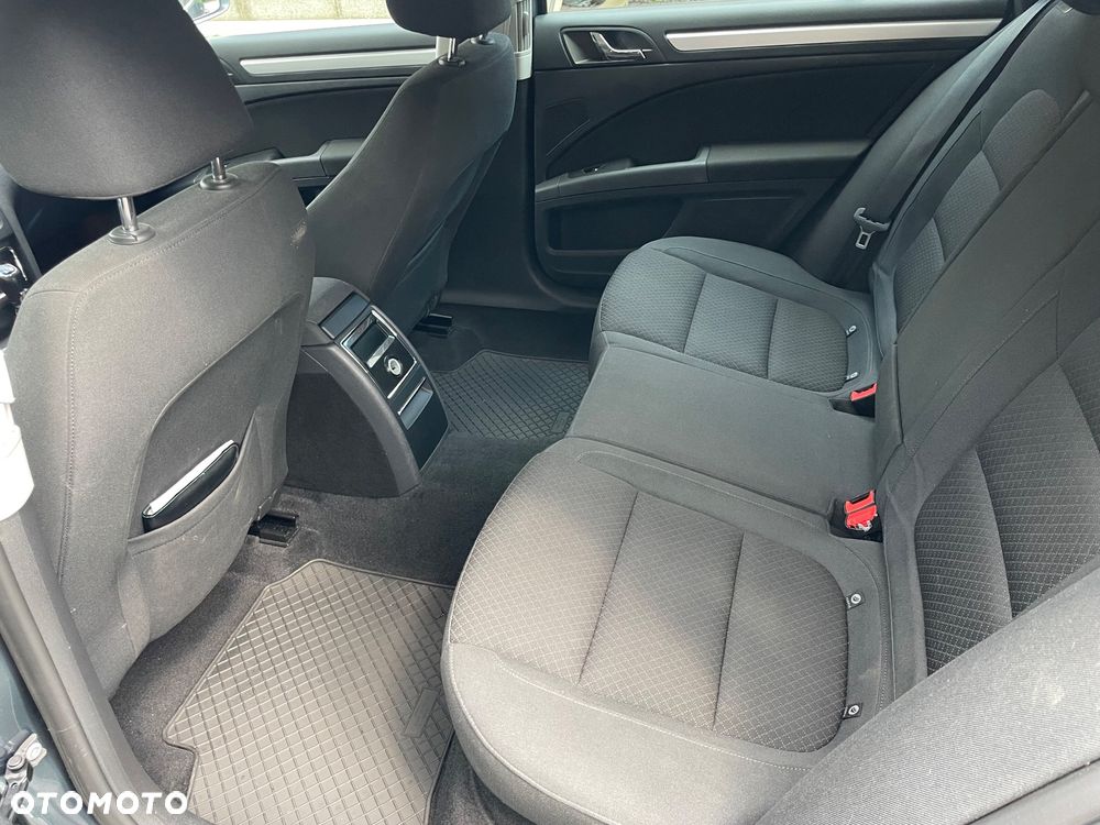 Skoda Superb 2.0 TDI 4x4 Ambition - 19