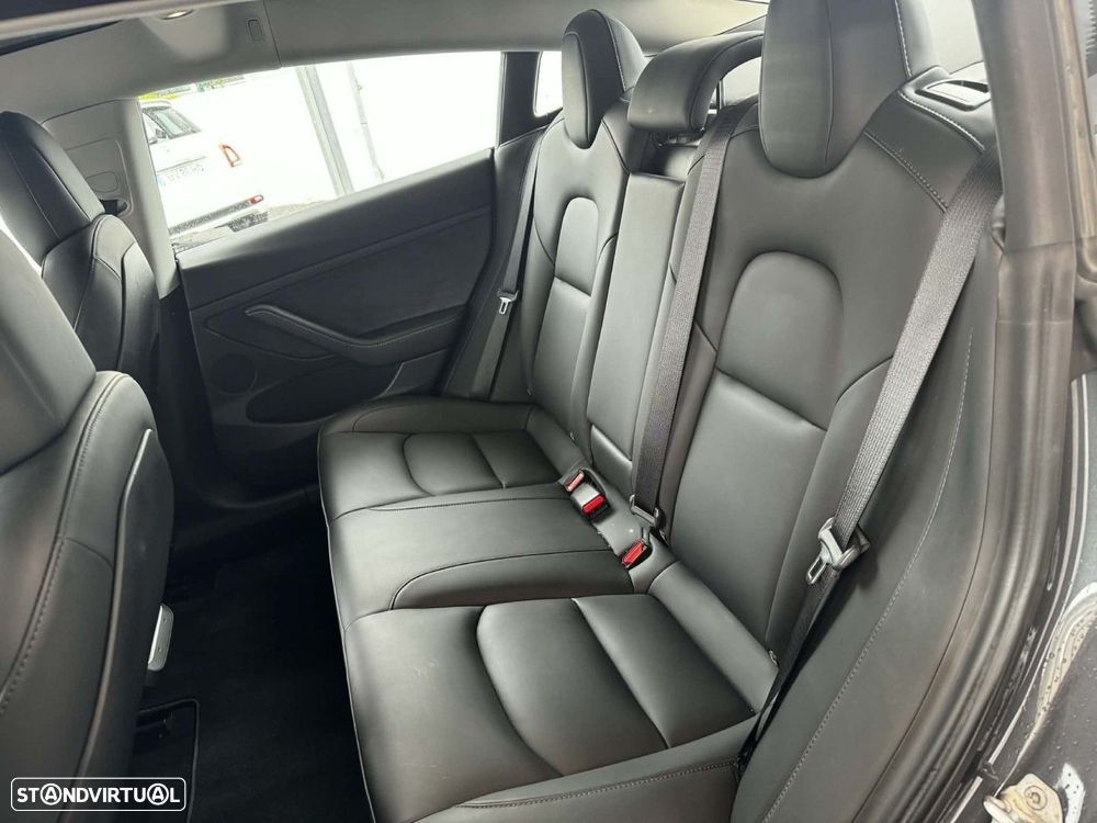 Tesla Model 3 Standard Range Plus RWD - 24
