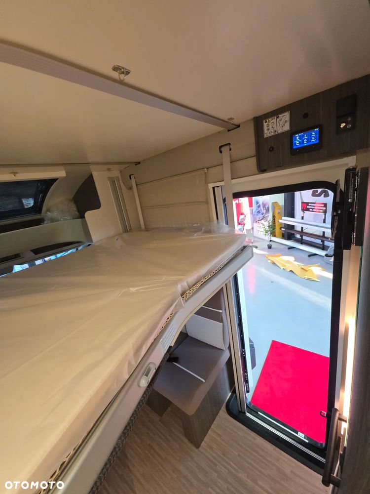 McLOUIS MC4 860 - MODEL 2026 -AUTOMAT ZIMOWY  5 osobowy, 6.99m  PoŁintegra 2x łóżko Elektryczne - 32