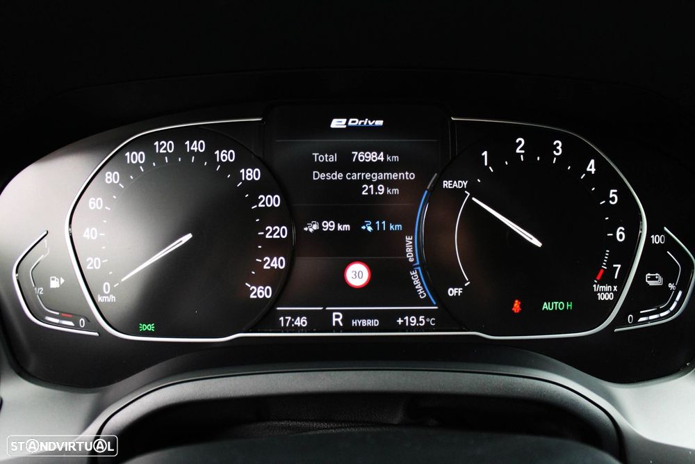 BMW 330 e Touring Auto - 12