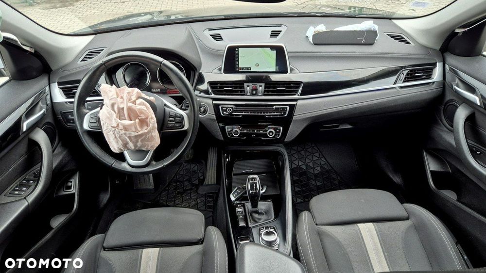 BMW X2 sDrive18d Advantage - 10