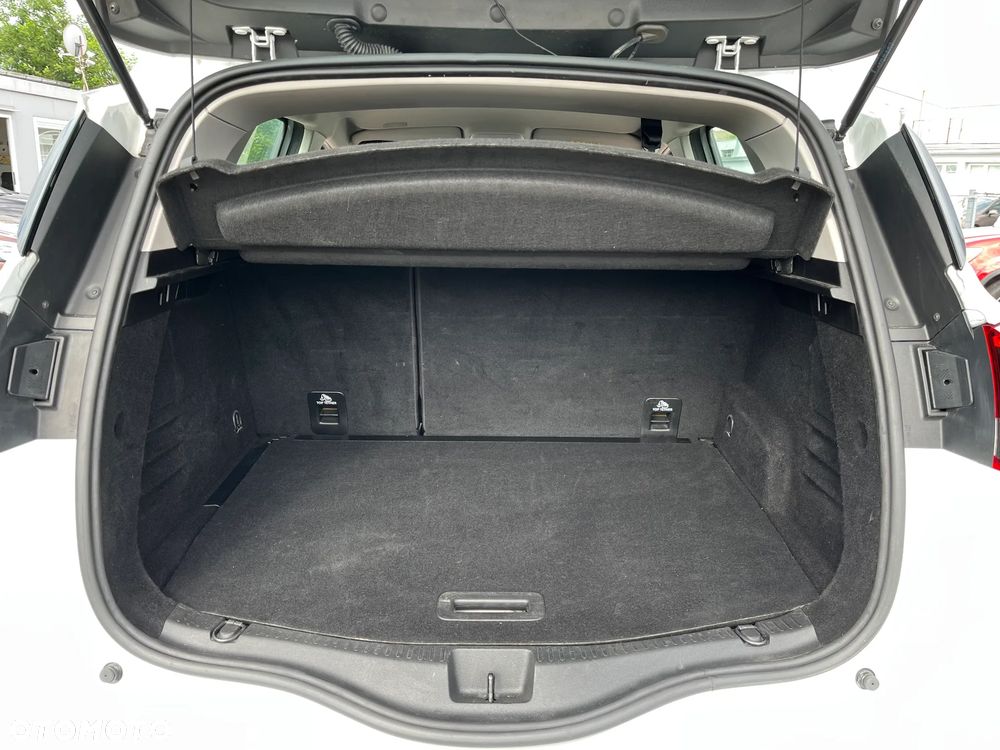 Renault Scenic - 31