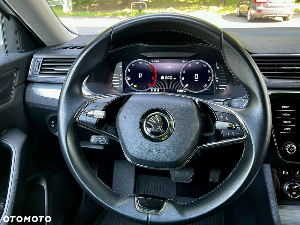 Skoda Superb 2.0 TDI SCR Ambition DSG - 16