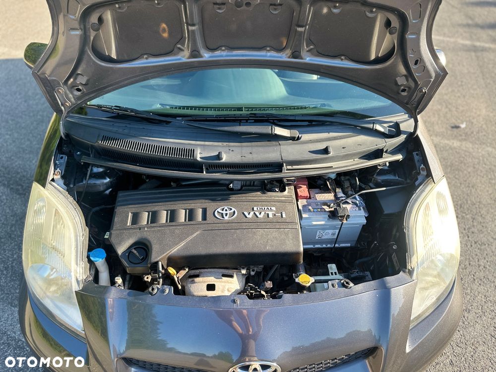 Toyota Yaris - 26