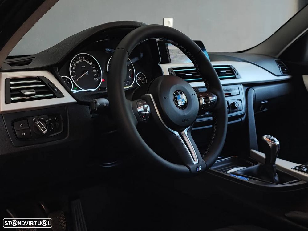 BMW 318 d DPF Touring Edition Sport - 20