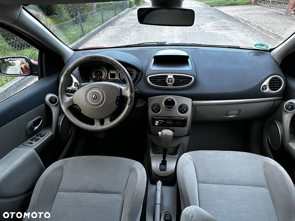 Renault Clio - 7