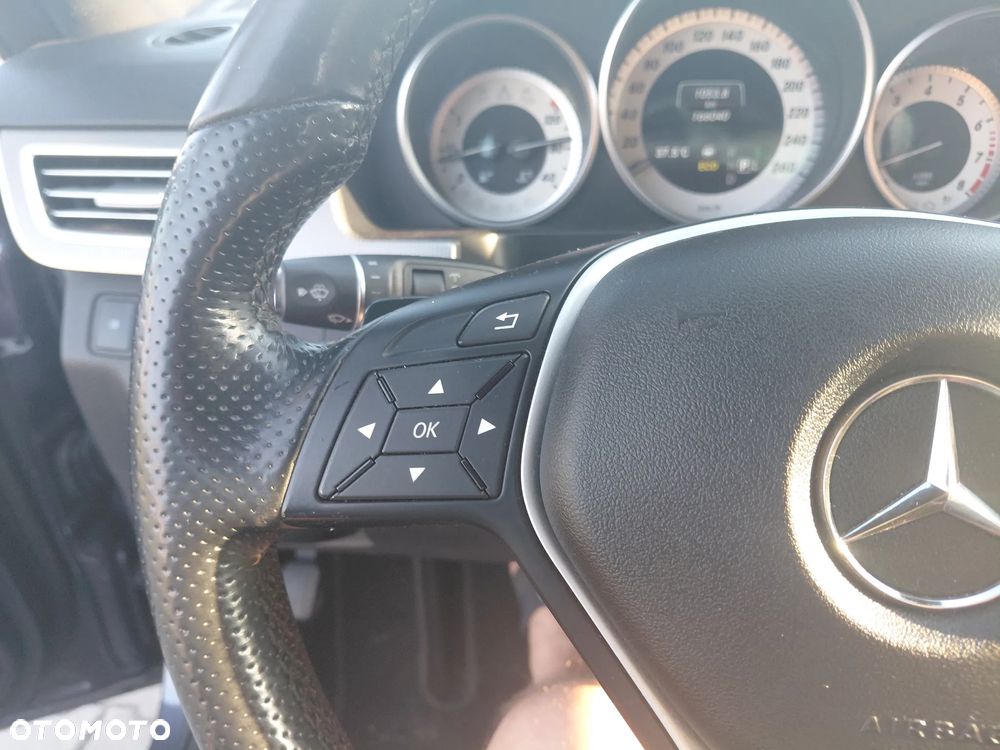 Mercedes-Benz Klasa E 400 4Matic 7G-TRONIC Elegance - 15