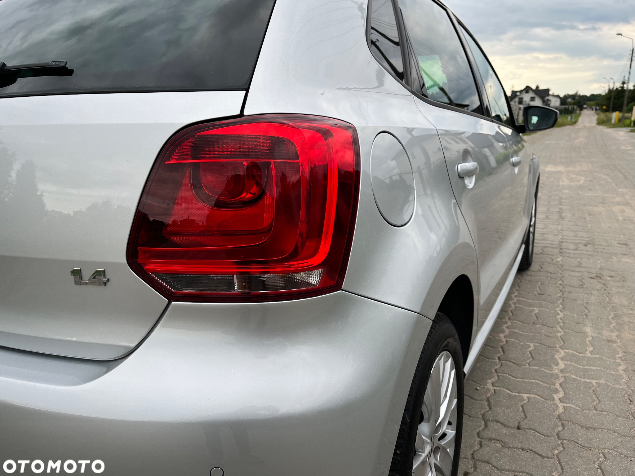Volkswagen Polo 1.4 Life - 12