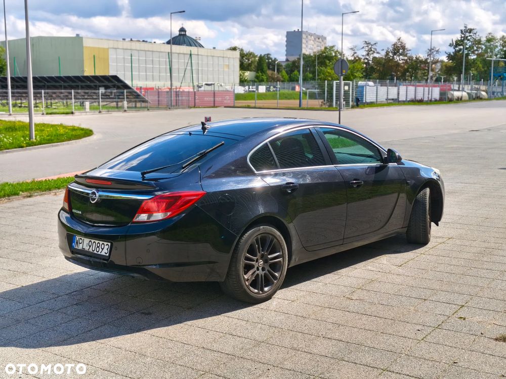 Opel Insignia 1.8 - 6
