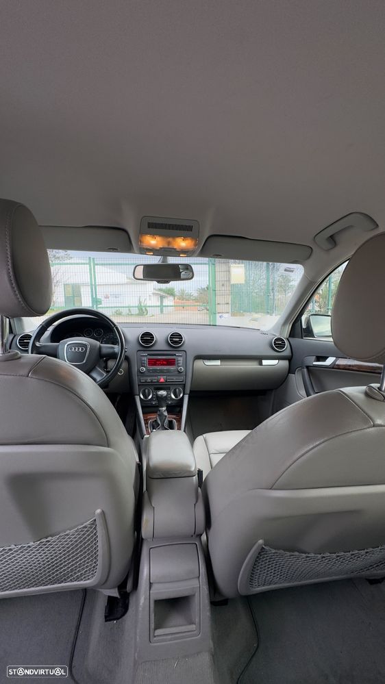 Audi A3 Sportback 1.9 TDi - 8