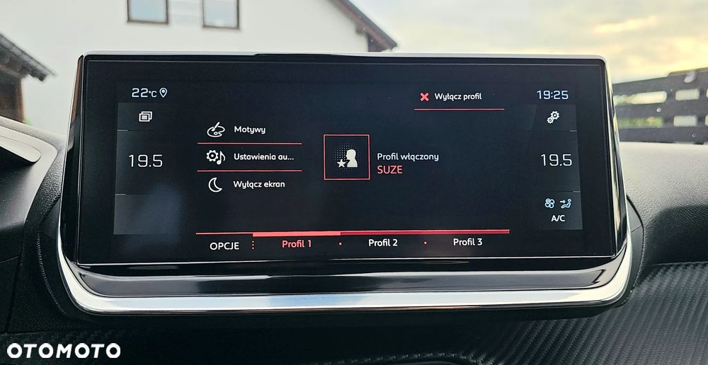 Peugeot 2008 PureTech 130 EAT8 Allure Pack - 32