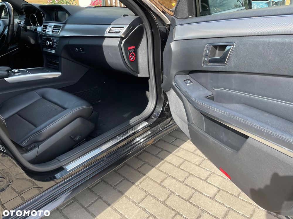 Mercedes-Benz Klasa E 220 CDI BlueEff - 21