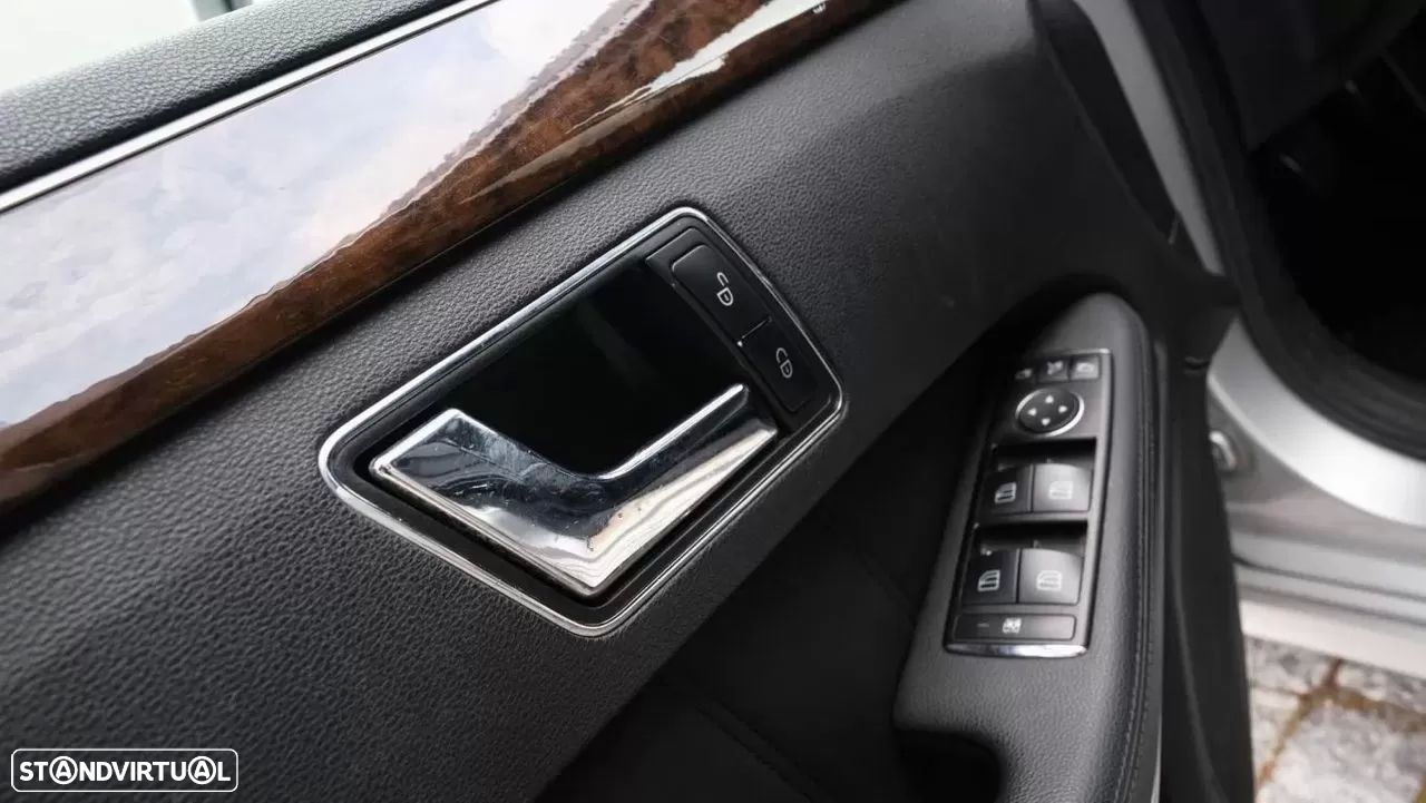 Mercedes-Benz E 220 CDi Avantgarde BE - 26