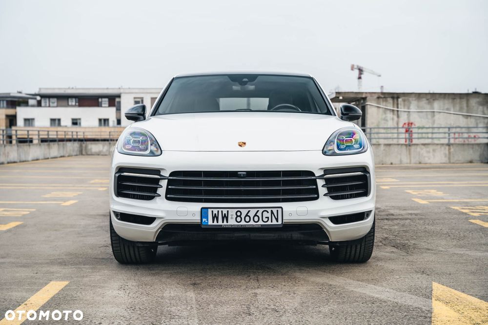 Porsche Cayenne Coupe E-Hybrid - 8