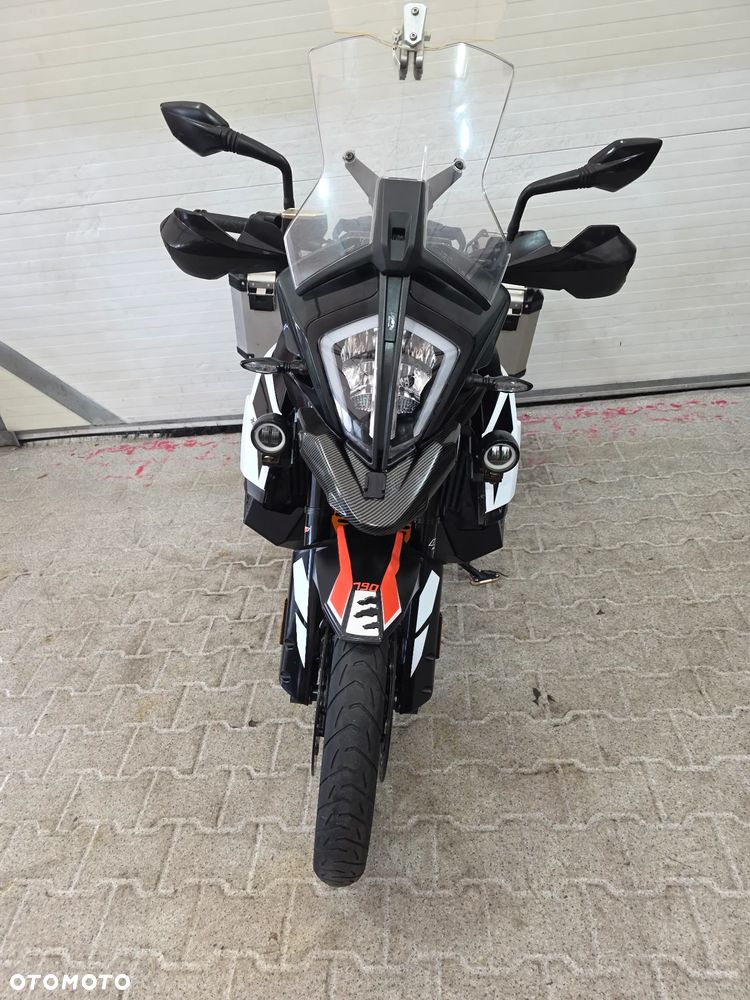 KTM Adventure 790 - 15