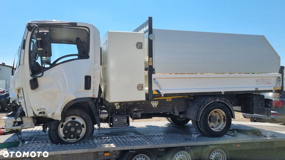 Isuzu N - 6