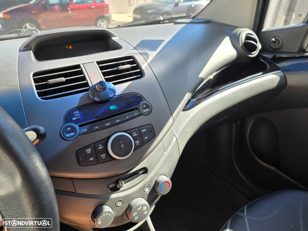 Chevrolet Spark 1.0 LS - 9